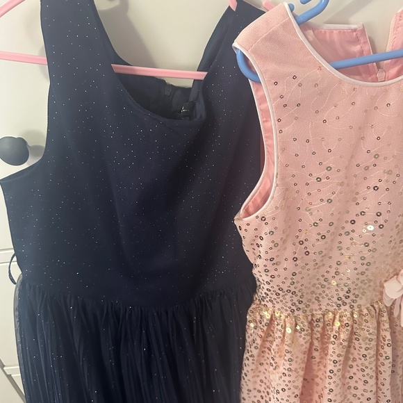 Lot of two size 8 girls glitter sparkle dresses - Picture 2 of 3